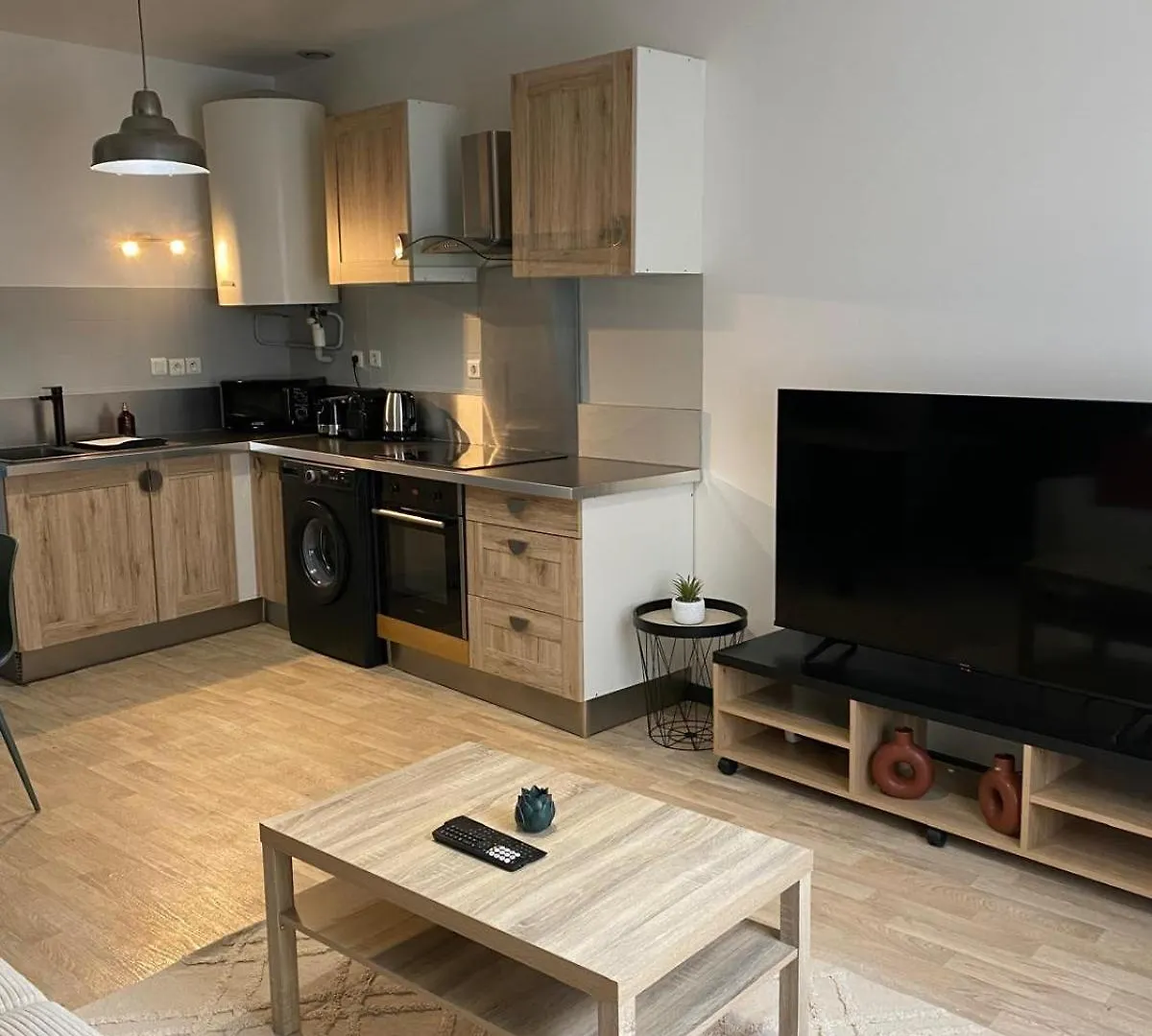 Apartment City Nest Cosy Et Spacieux Le Peage-de-Roussillon