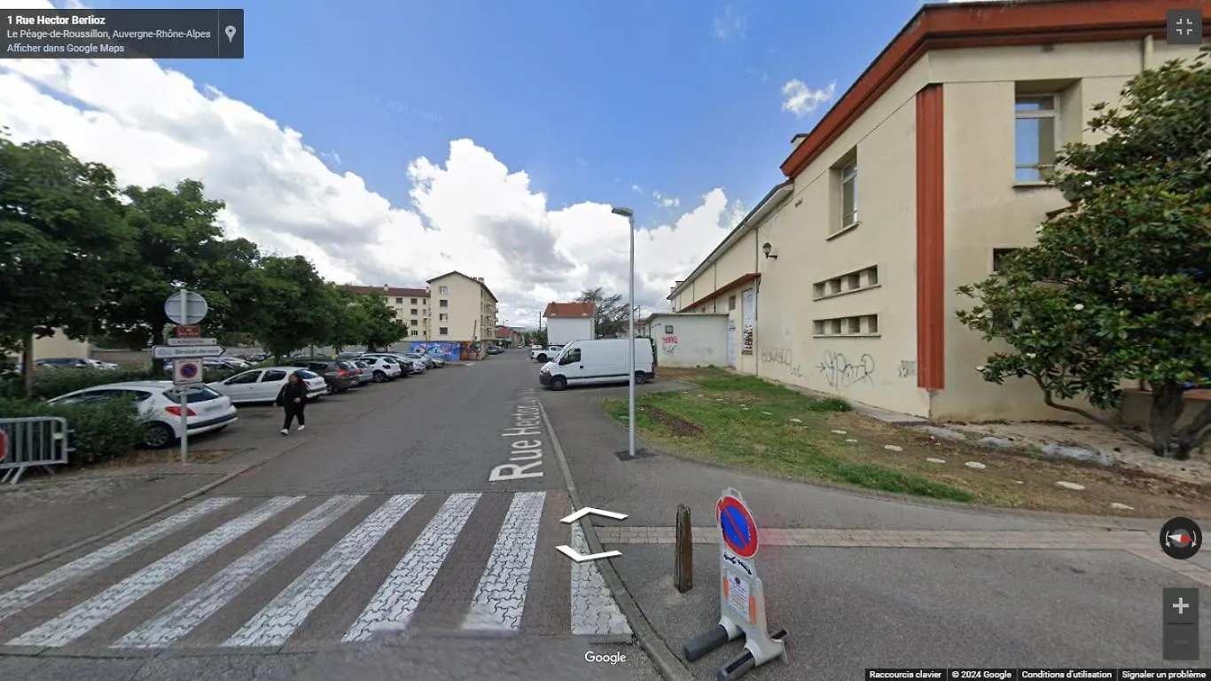 City Nest Cosy Et Spacieux Le Peage-de-Roussillon